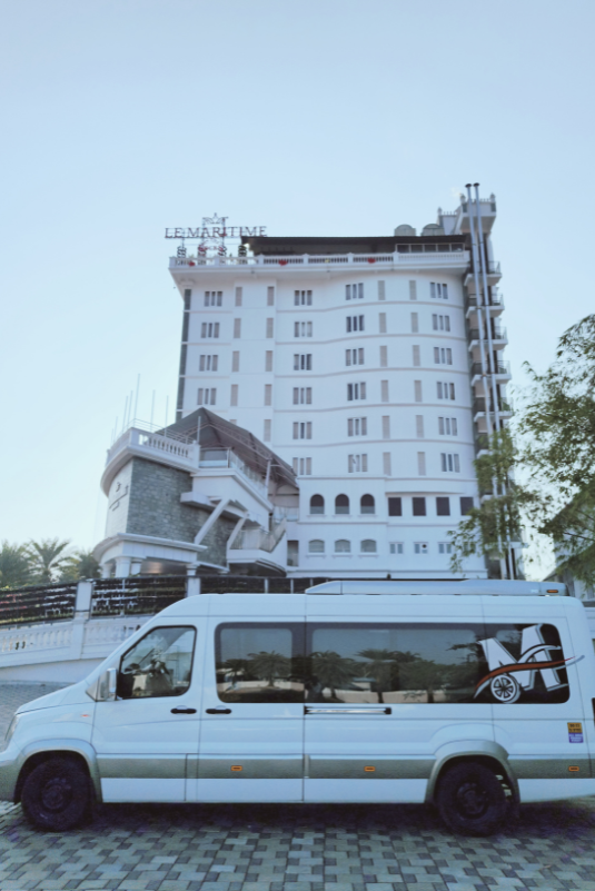 Urbania Luxury